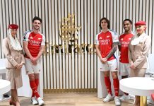 Emirates Welcomes Arsenal to its Travel Store in London