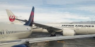 Japan Airlines Wing Strikes Delta Jet at Seattle Airport