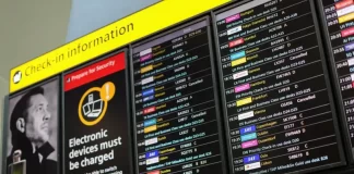 UK Air Traffic Glitch Grounds Over 100 Flights