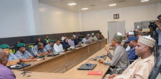 Customs Warns Foreign Airline Passengers on Cash Declaration