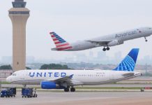 U.S. Lawmakers Probe Airline Competition as Merger Debate Returns to Spotlight